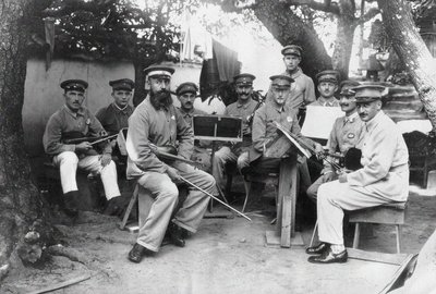 Egy német Bando hadifogolytábor tagjai a Tokushima prefektúrában, kb. 1917. alkotó: Unbekannt