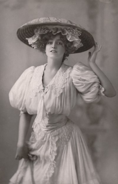 Miss Gabrielle Ray, 1883-1973, c1930. alkotó: Unbekannt