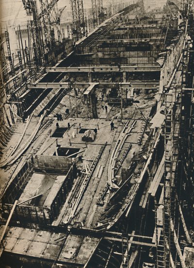 Több mint 1000 láb hosszú. Mária királynő kagylója az építkezés korai napjaiban, 1930-1934, 1936 alkotó: Unbekannt