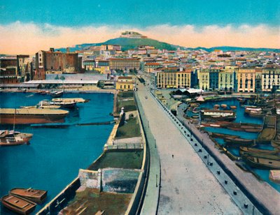 Nápoly – Via Molo Col Castel S. Elmo, c1900. alkotó: Unbekannt