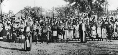Őshonos táncosok Mombasában, 1924-1925, 1937 alkotó: Unbekannt