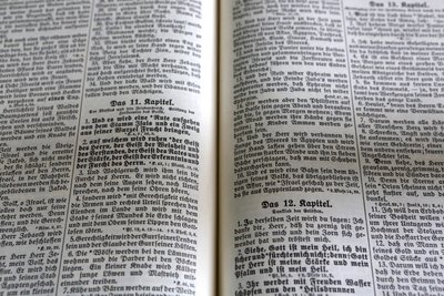 Obersteinbach, Bas-Rhin, Franciaország, 2014.05.29. – Biblia. evangélikus templom. alkotó: Unbekannt