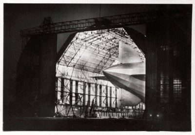 Éjszakai repülés előkészületei, Zeppelin LZ 127 Graf Zeppelin, 1933 alkotó: Unbekannt