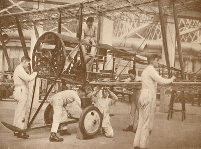 RAF-tanoncok repülőgépet kötöznek a műszaki iskolában, Halton, Buckinghamshire, 1927 alkotó: Unbekannt