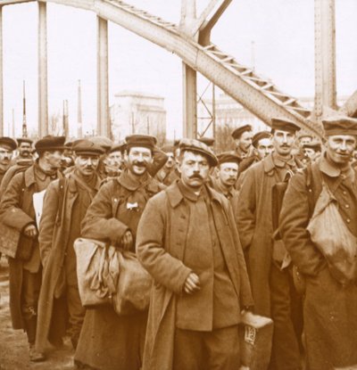 Katonák visszatérése Elzász-Lotaringiából, c1914-c1918 alkotó: Unbekannt