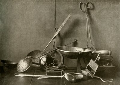 Sadiron, fogó, szkimmer, villa, szegecsek és réz aprítótál, XVIII. század, 1937. alkotó: Unbekannt