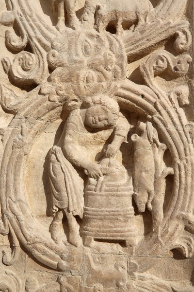 Szent Denis bazilika. Központi portál. Mezőgazdasági naptár, 20150919, Saint-Denis, Franciaország alkotó: Unbekannt