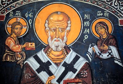 Szent Miklós körülveszi Krisztus és Mária bizánci freskója a 14. századból (1332) Nathex, déli fal Phorbiotissa Virgin templom, Asinou Unesco helyszín Troodos régió, Ciprus alkotó: Unbekannt