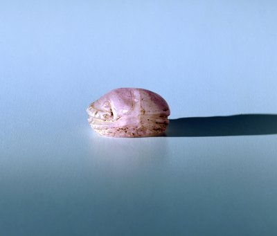 Skarabäus in Amethyst, altägyptisch, 13. Jahrhundert v. Chr. von Unbekannt