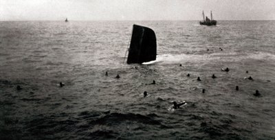 A republikánus B6 tengeralattjáró hajótörése, 1936. augusztus (f/w fotó) alkotó: Unbekannt