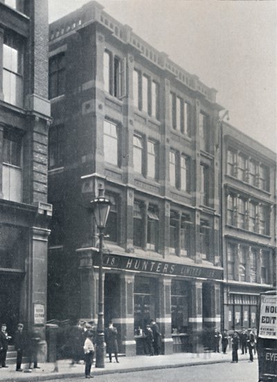St. Bride Street Frontage, 1917 alkotó: Unbekannt