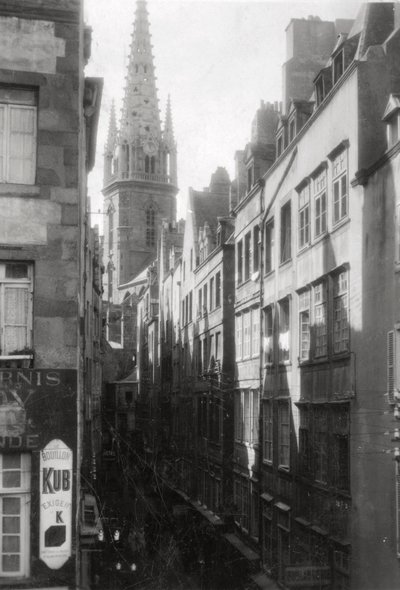 Utcakép, a katedrális tornyával, St Malo, Bretagne, Franciaország, XX. század alkotó: Unbekannt
