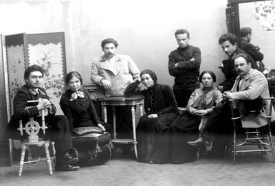 Diákok, egy forradalmi sejt tagjai Szentpéterváron, Oroszországban, 1908. alkotó: Unbekannt