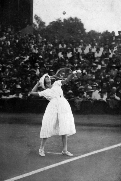 Suzanne Lenglen megnyerte első bajnoki címét Wimbledonban, 1919-ben, 1930-ban alkotó: Unbekannt