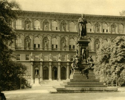 A Szépművészeti Akadémia és a Schiller-emlékmű, Bécs, Ausztria, 1935. alkotó: Unbekannt