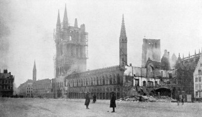 Az ypres-i harangláb és posztócsarnok, Belgium, 1914. november 24 alkotó: Unbekannt