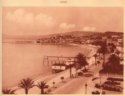 Die Croisette und Mont Chevalier, Cannes, 1930 von Unbekannt