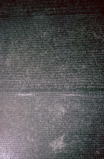 A Rosetta-kő, egyiptomi, ptolemaioszi korszak, ie 196 alkotó: Unbekannt