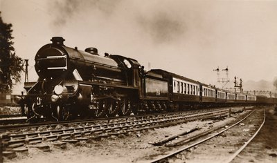 Az S.R. Dover Boat Train, vontatta Sir Gawain Egy King Arthur típusú mozdony, c1930. alkotó: Unbekannt