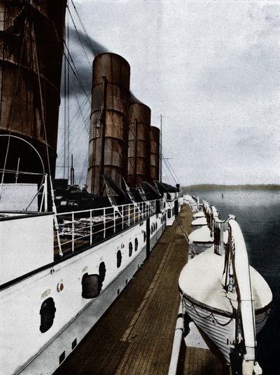 A Lusitania hajófedélzete, mentőcsónakokkal, 1915 alkotó: Unbekannt