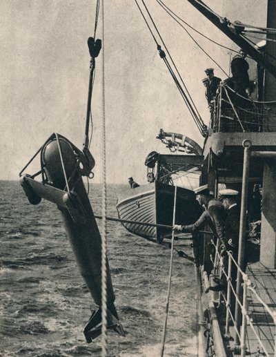 A cápa alakú paraván, 1943 alkotó: Unbekannt