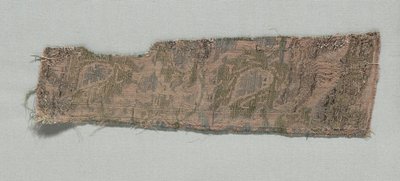 Három olasz gótikus selyemtöredék, 1350-1399. alkotó: Unbekannt