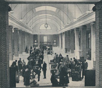 Tilbury utaspoggyászát megvizsgálták egy tágas új épületben, 1937 alkotó: Unbekannt