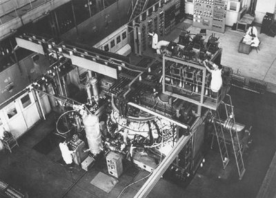 Tokamak T-4 a Kurchatov Atomenergia Intézetben alkotó: Unbekannt