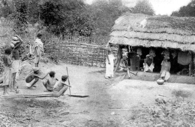Falusi számkivetettek vásárolnak Dél-Indiában, 1926 alkotó: Unbekannt