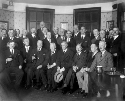 Első világháborús veteránok Surbitonból, 1934 alkotó: Unbekannt
