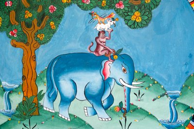 A négy barát legendáját ábrázoló fal; elefánt; majom; nyúl és kakas; Kharbadi Gompa; Phuentsholing; Bhután Királyság alkotó: Unbekannt