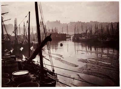 Whitby Harbour apálykor, 1905 körül alkotó: Unbekannt