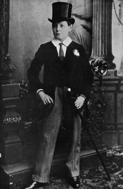Winston Churchill Harrow-iskolásként 1889-ben, 1945-ben alkotó: Unbekannt