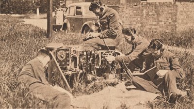 Vezeték nélküli kezelő a oktatógép legújabb típusában, 1940 alkotó: Unbekannt