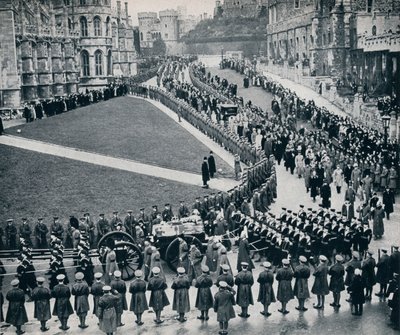 A történelmi windsori kastély falain belül, 1936 alkotó: Unbekannt