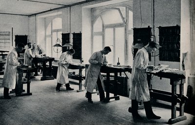Műhely a Művészeti és Kézműves Technikumban, Flensburg, Németország. c1908 alkotó: Unbekannt