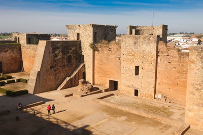 Niebla, Huelva tartomány, Andalúzia, Dél-Spanyolország. A Guzmanok kastélya. alkotó: Unbekannt Unbekannt