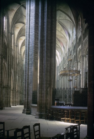 Kilátás a belső térre, a durhami katedrális, 1093-1289 között épült alkotó: Unbekannt Unbekannt