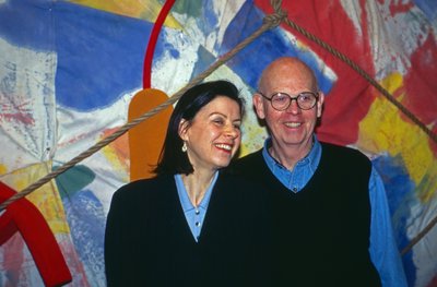 Claes Oldenburg, Swedish pop artist, with his wife Coosje van Bruggen at Bonn, Germany 1996 alkotó: Unbekannter Künstler