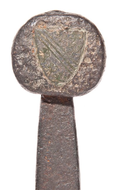 Részlet, késő középkori széles kard korábbi viking pengével és a De Bohun család fegyveres csapágyaival alkotó: Unbekannt