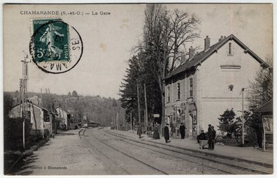 Ile de France, Essonne (91), Chamarande: kilátás a vasútállomásra - 1908-as képeslap alkotó: William M. Timlin