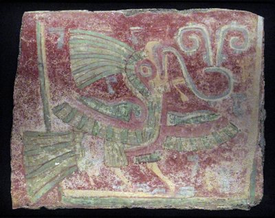 Egy quetzal faltöredéke éneklő virgulával, kora klasszikus korszak, i.sz. 200–600 alkotó: Unbekannt
