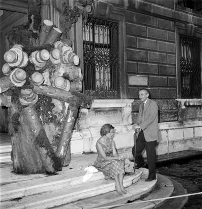 PALAZZO GRASSI: "" A TERMÉSZETTŐL A MŰVÉSZETIG "" MICHEL TAPIE DE CELEYRAN MŰVÉSZETKRITIKUS BEATRICE MONTI DELLA CORTE-VAL - 1960 alkotó: Unbekannt