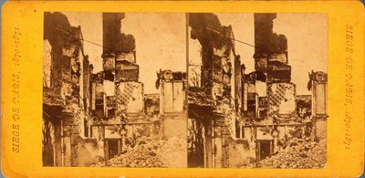 Párizs ostroma (1871): a város látképe a poroszok városostroma idején, 1870. 09. 20. és 1871. 01. 28. között. Fénykép a Q.V.-ről. Nyomtatás kartonra Dim. 17x6,9 cm alkotó: Unbekannt