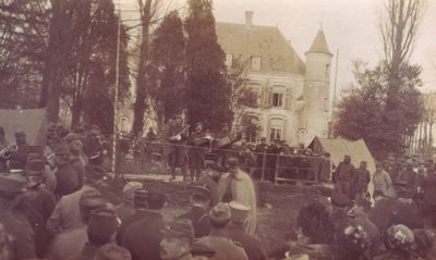 A 94. R.I.-1915 katonái által tartott műsor alkotó: Unbekannt