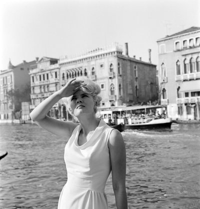 CORINNE MARCHAND SZÍNÉSZNŐ - VELENCE - 1963 alkotó: Unbekannt