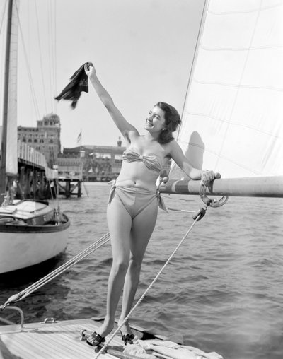 SANGHE GIANNA SZÍNÉSZNŐ A VELENCE LIDO STRANDON - 1951 alkotó: Unbekannt