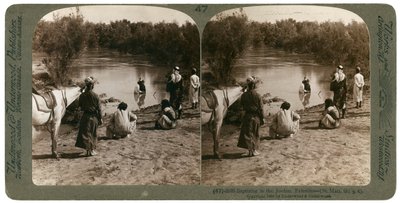 Keresztelés a Jordán folyóban, Palesztina, 1903. alkotó: Underwood and Underwood