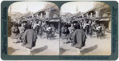 Batsumati utca, Yokohama, Japán, 1904. alkotó: Underwood and Underwood