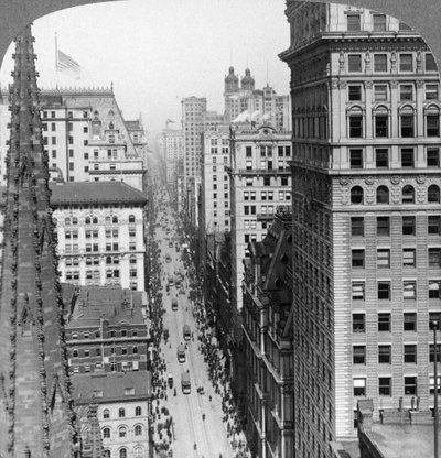 Az Empire épületétől a Trinity Church mellett egészen a Broadway-ig, 1902 alkotó: Underwood and Underwood